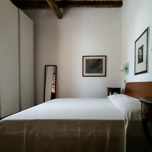 https://raffaello-terrace-near-piazza-navona.it-romehotels.com